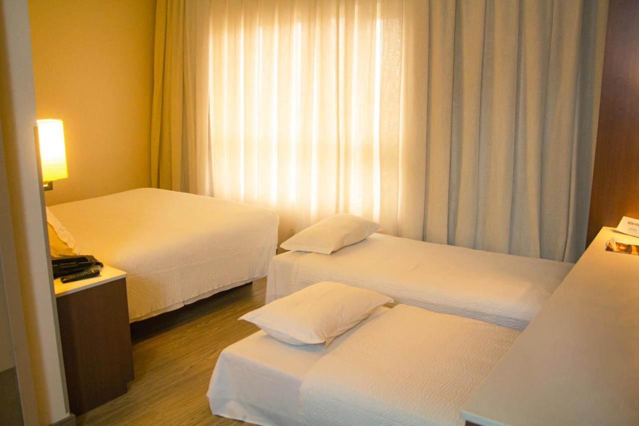 Готель Ibis Styles Curitiba Aeroporto Сан-Жозе-дус-Піняйс Екстер'єр фото