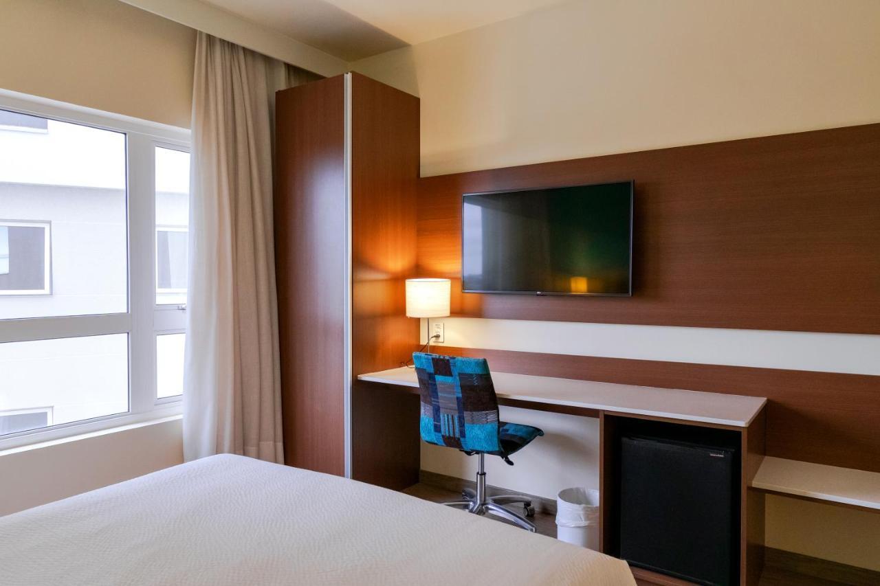 Готель Ibis Styles Curitiba Aeroporto Сан-Жозе-дус-Піняйс Екстер'єр фото