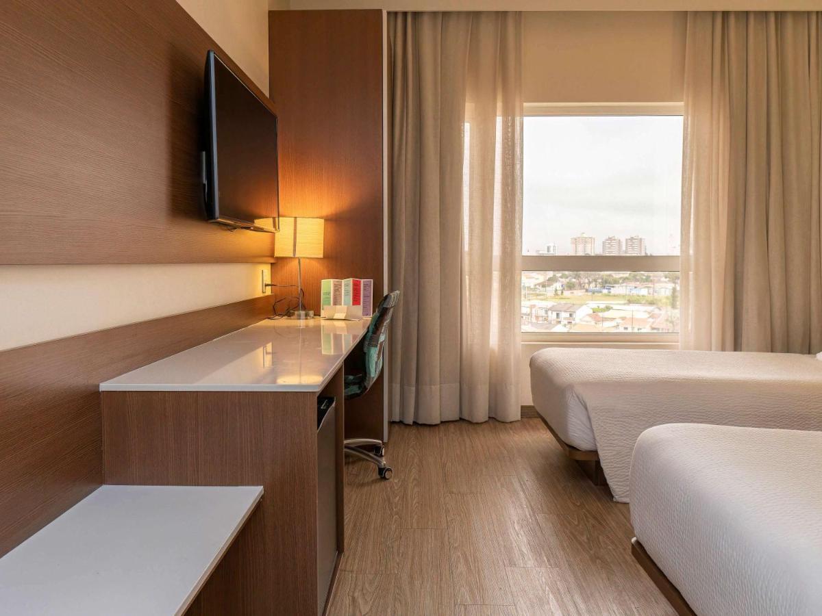 Готель Ibis Styles Curitiba Aeroporto Сан-Жозе-дус-Піняйс Екстер'єр фото